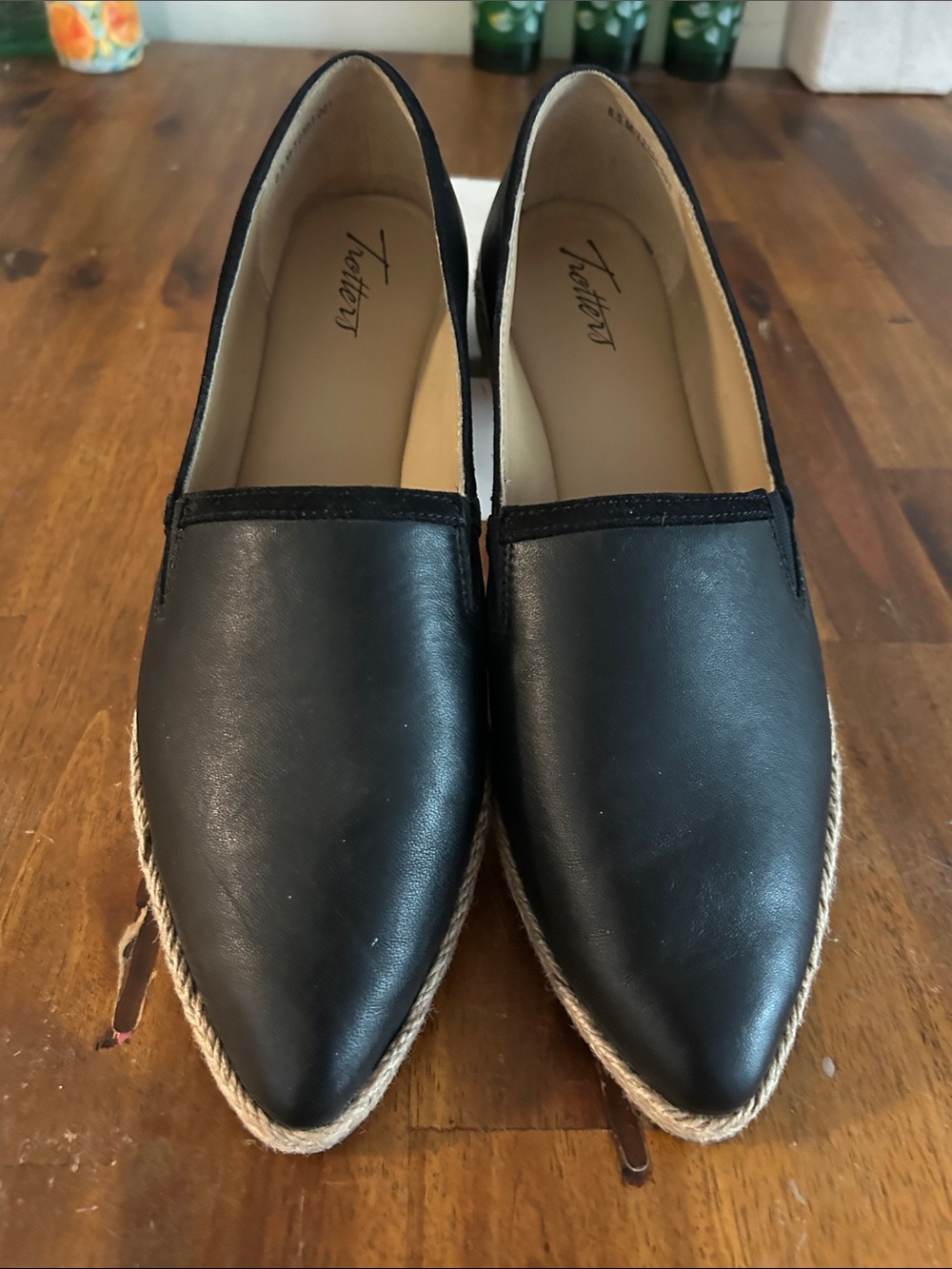 Trotters Estelle Black Leather Pointed Espadrille Slip-On Flats :8.5